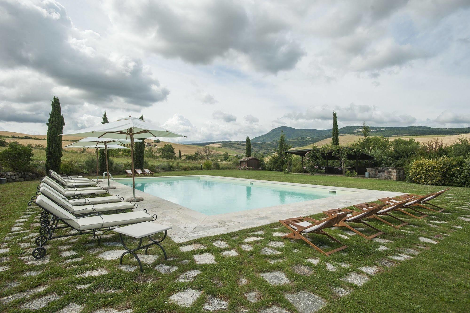 Sant'Alberto Campiglia dʼOrcia Buitenkant foto