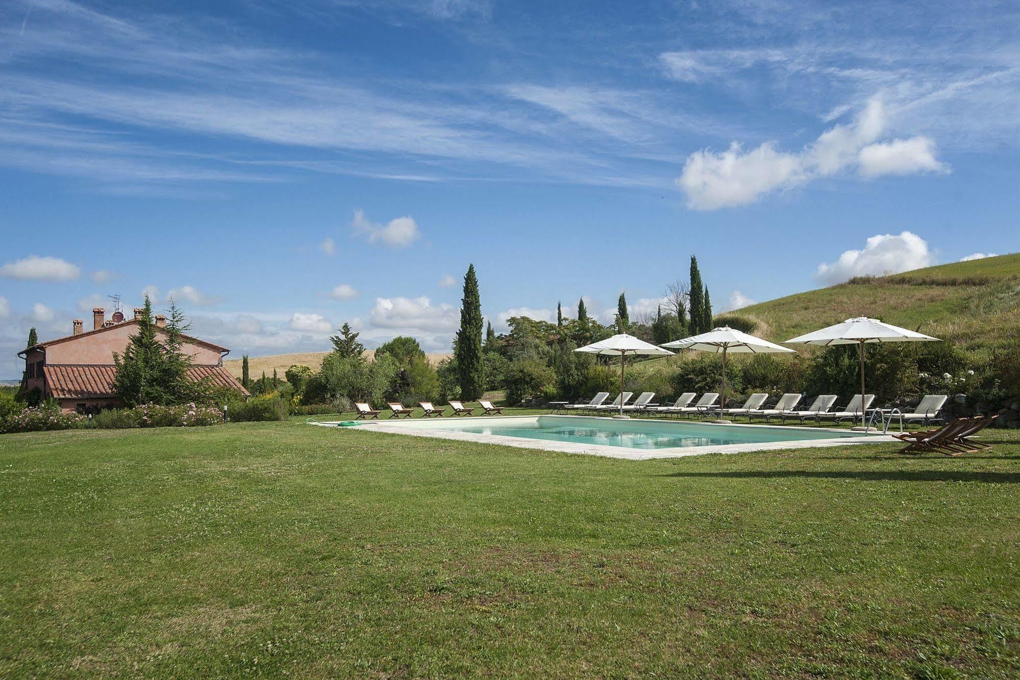 Sant'Alberto Campiglia dʼOrcia Buitenkant foto