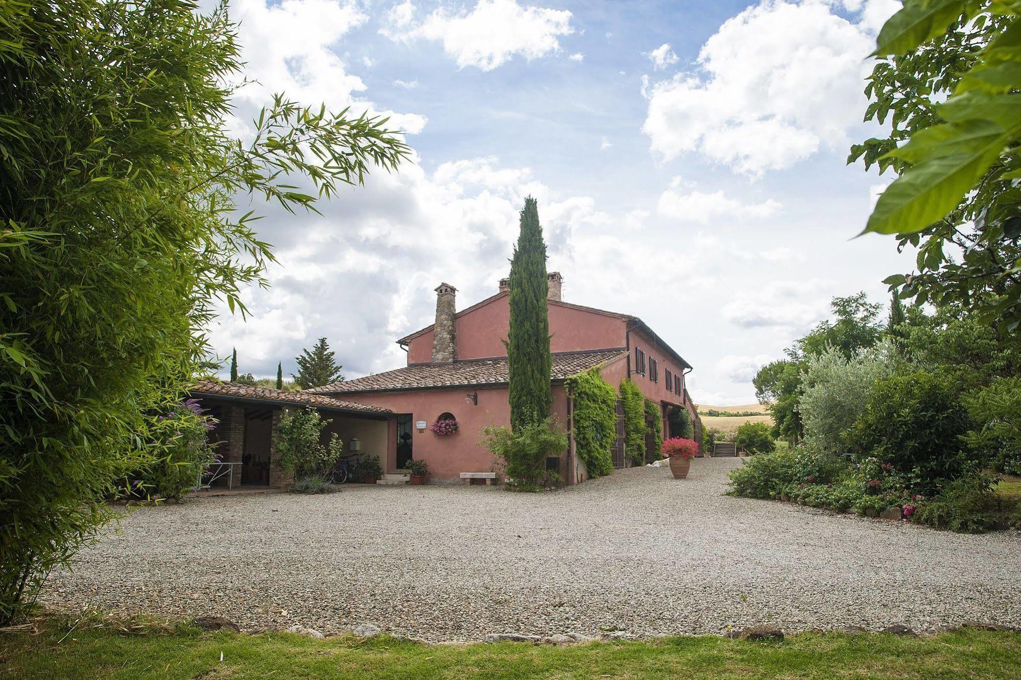 Sant'Alberto Campiglia dʼOrcia Buitenkant foto