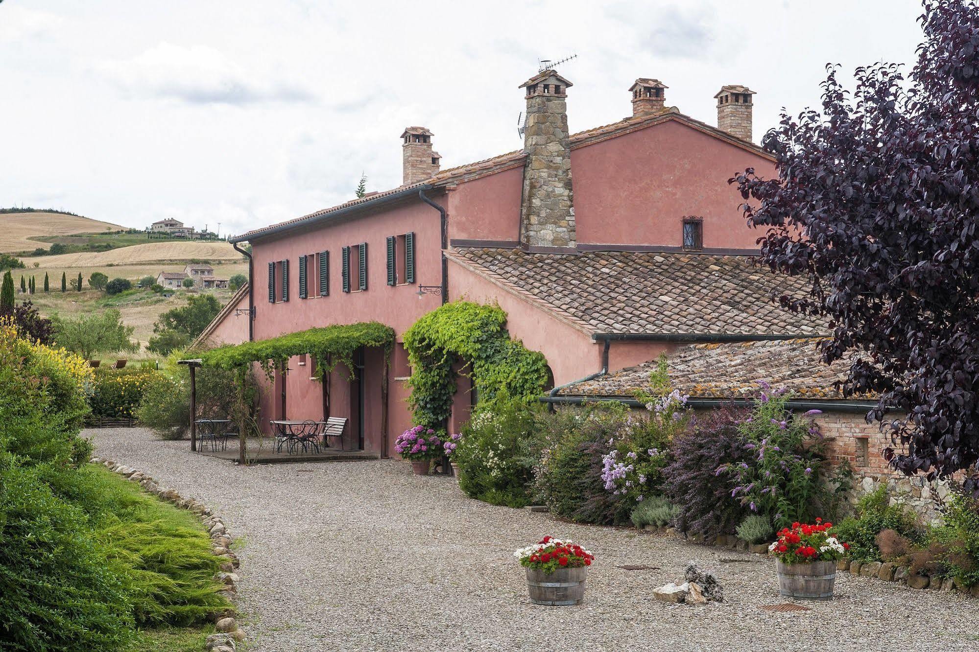 Sant'Alberto Campiglia dʼOrcia Buitenkant foto