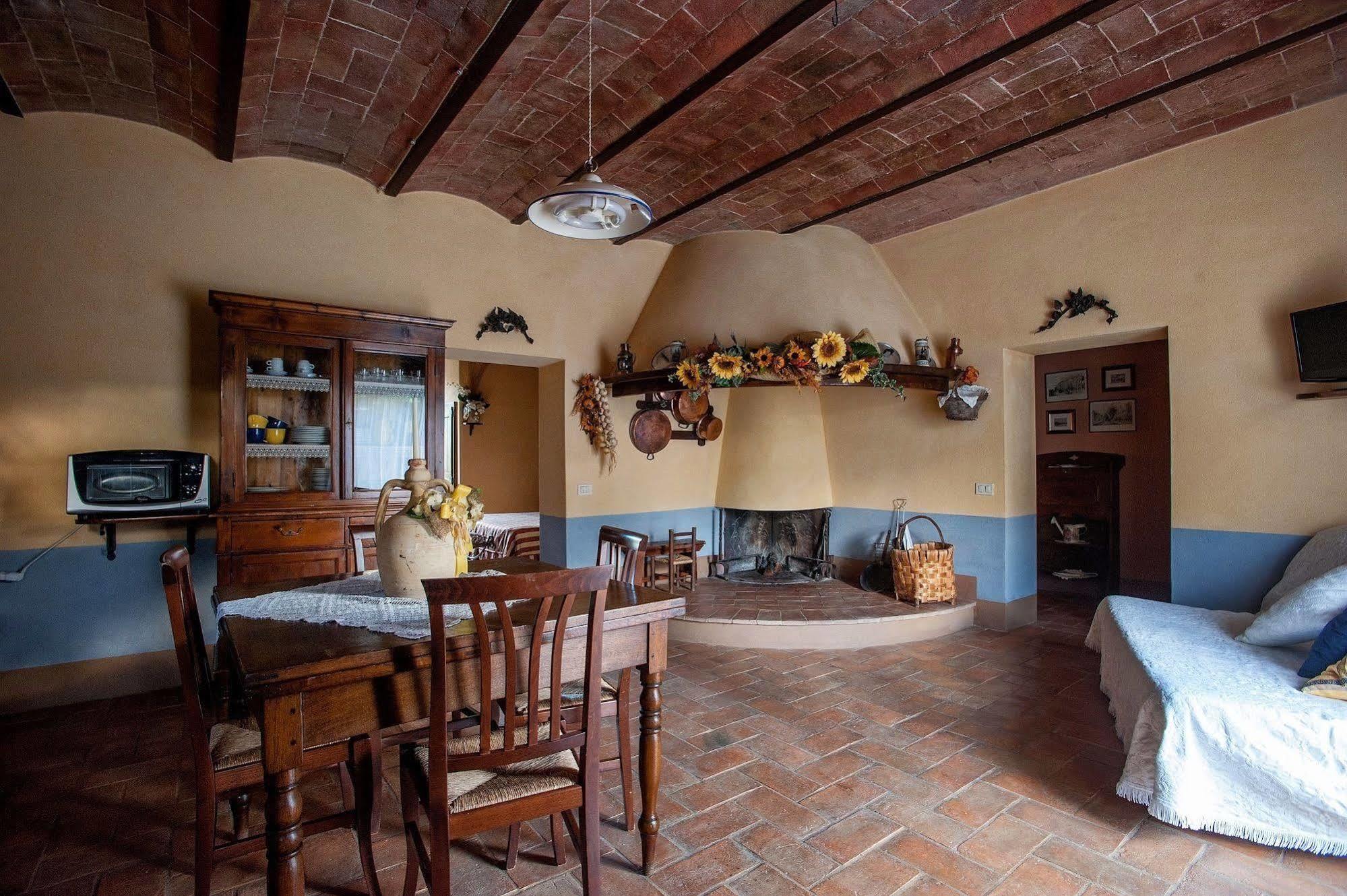 Sant'Alberto Campiglia dʼOrcia Buitenkant foto