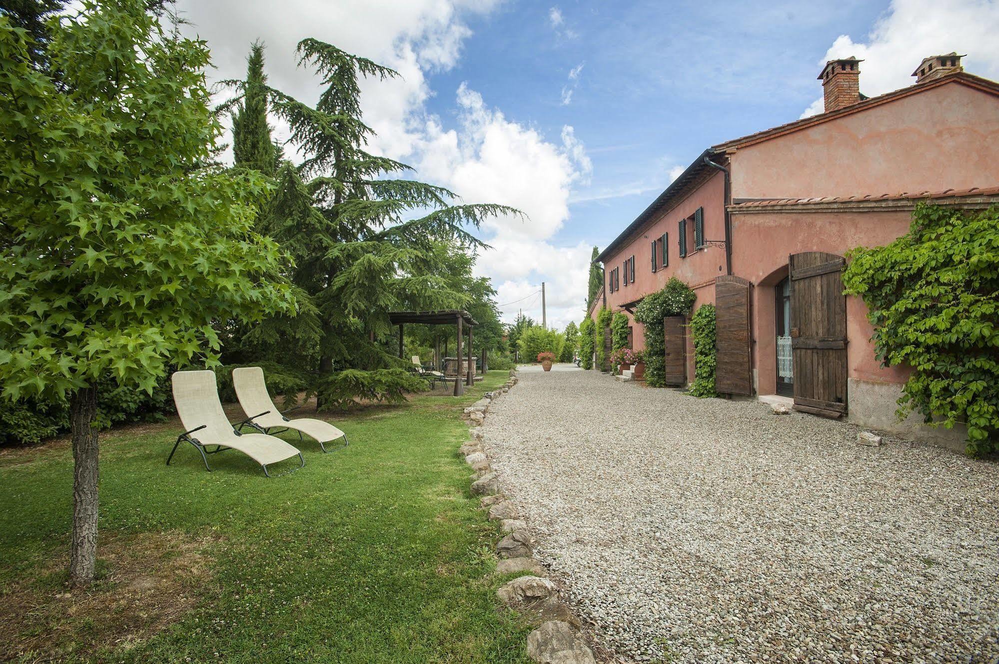 Sant'Alberto Campiglia dʼOrcia Buitenkant foto
